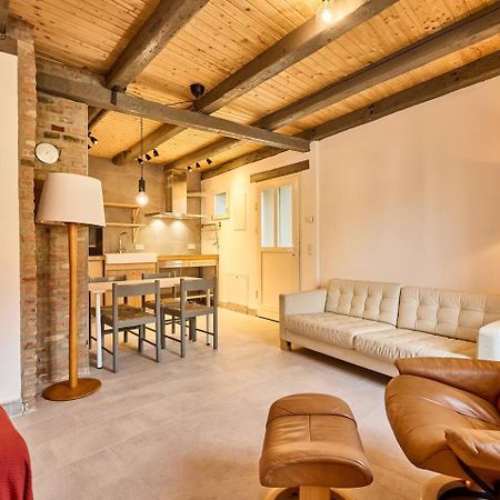 Rote Wohnung - Ferienwohnung Sulzbach an der Murr Экстерьер фото
